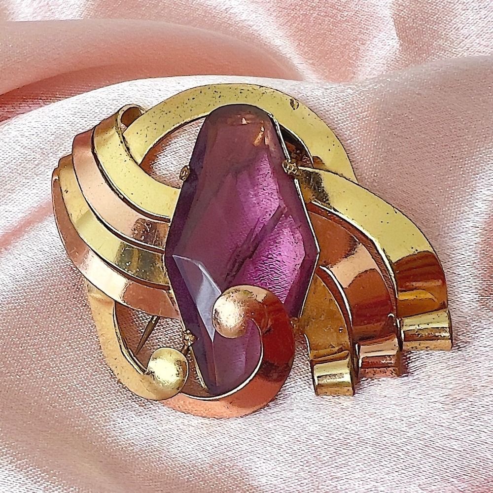 Coro Dress Clip Yellow Rose Gold Plated Purple Faceted Lucite Art Deco Vintage - Picture 2 of 8